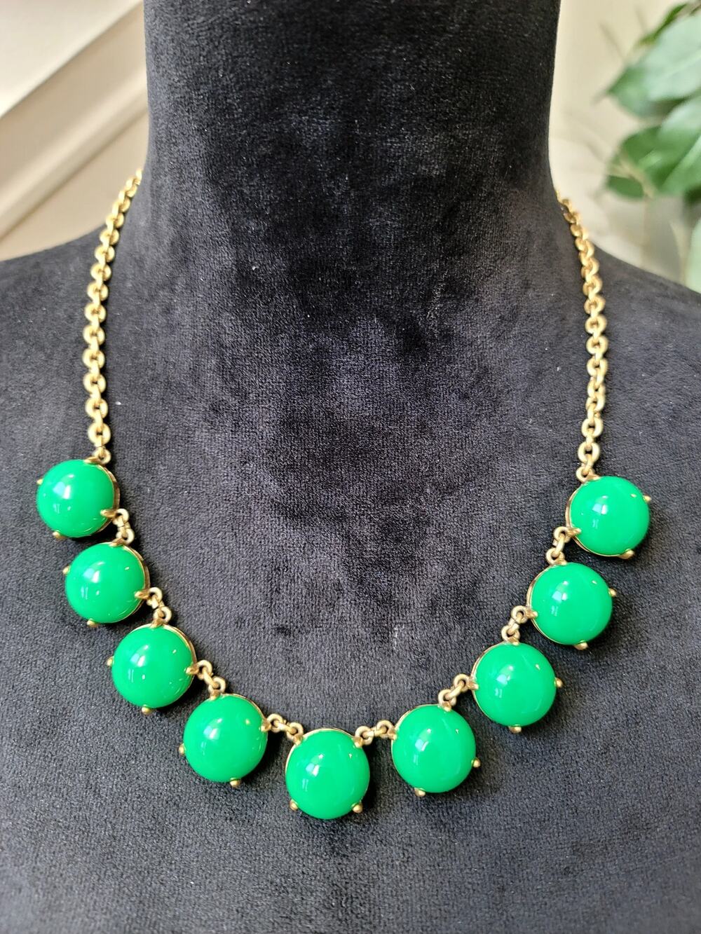 JCrew Green Bubble Bead Statement Necklace Gold Tone Chain Retro Bib Fashion